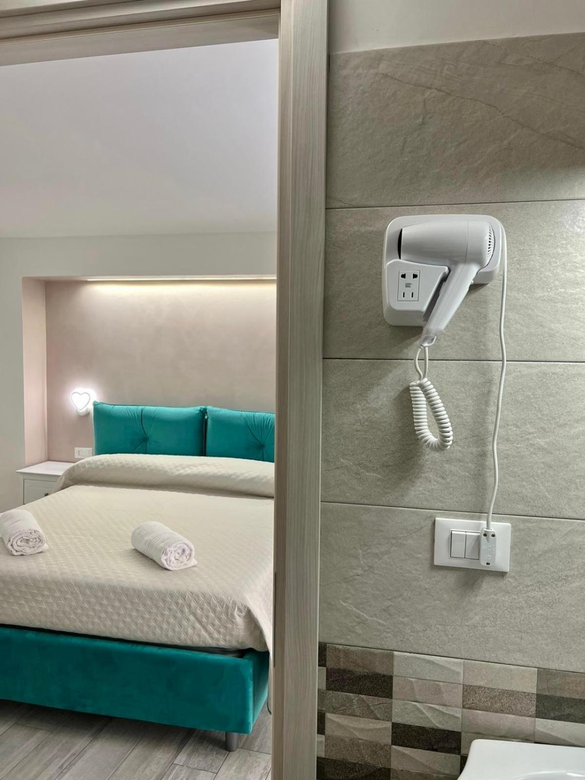 פיצו Costa Degli Dei Rooms מראה חיצוני תמונה