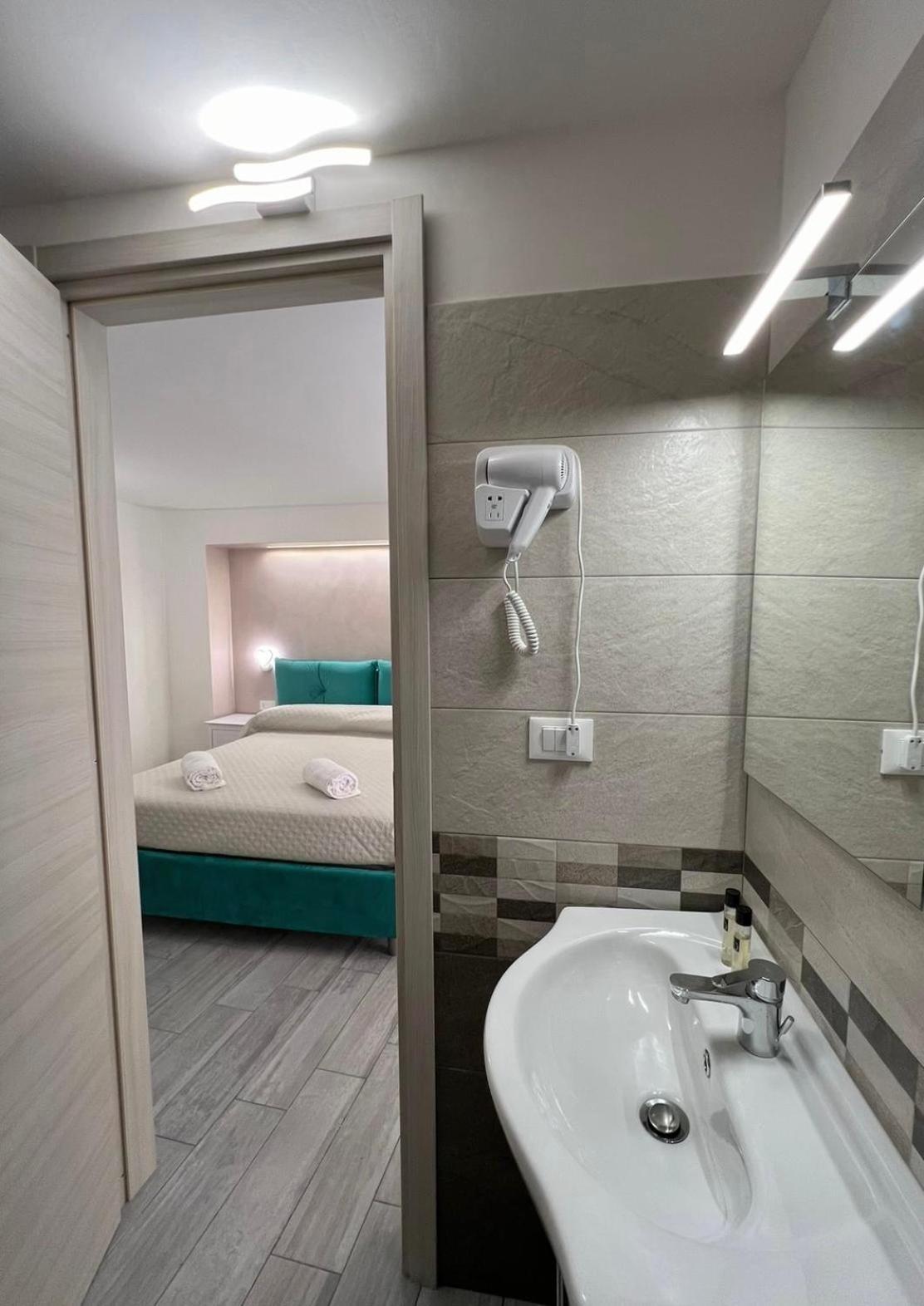פיצו Costa Degli Dei Rooms מראה חיצוני תמונה