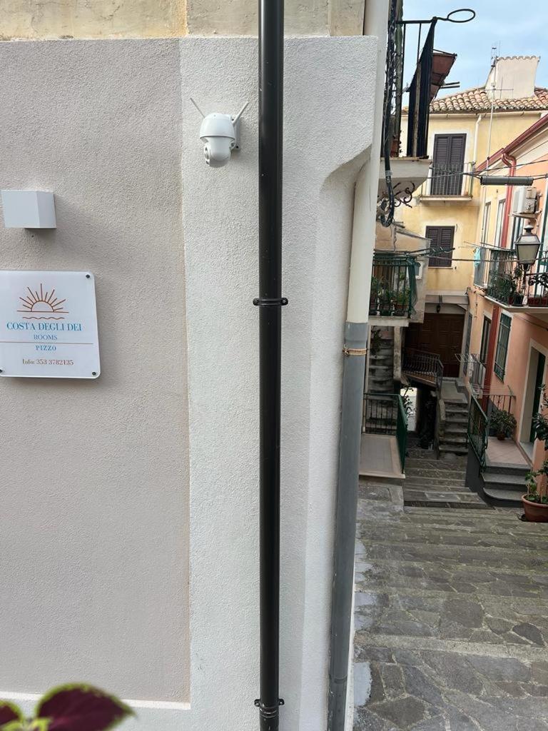 פיצו Costa Degli Dei Rooms מראה חיצוני תמונה